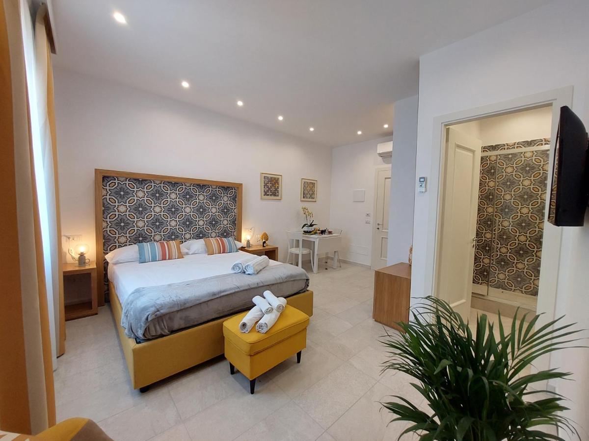 Mistral Luxury Suites Соренто Екстериор снимка