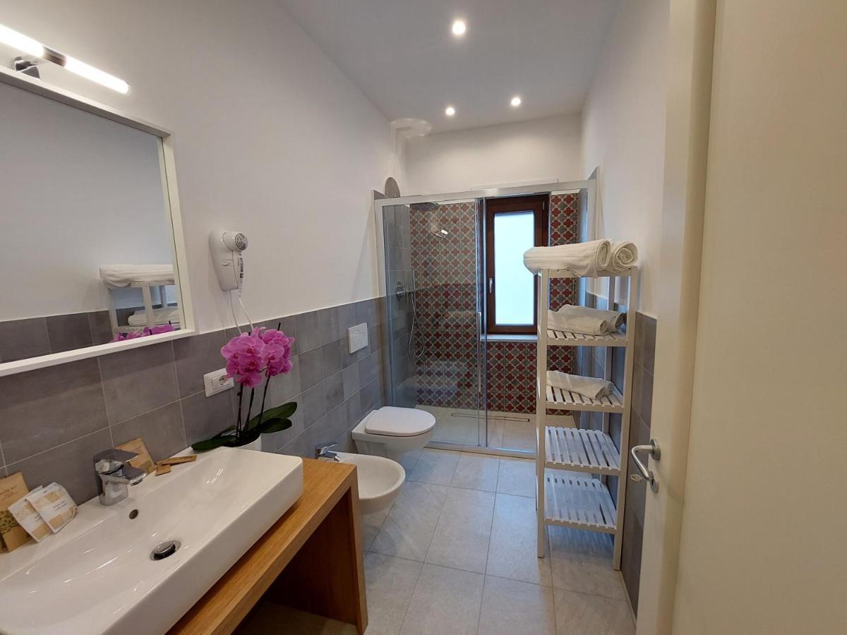 Mistral Luxury Suites Соренто Екстериор снимка