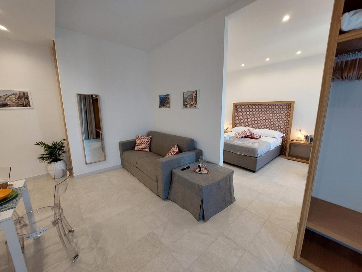 Mistral Luxury Suites Соренто Екстериор снимка