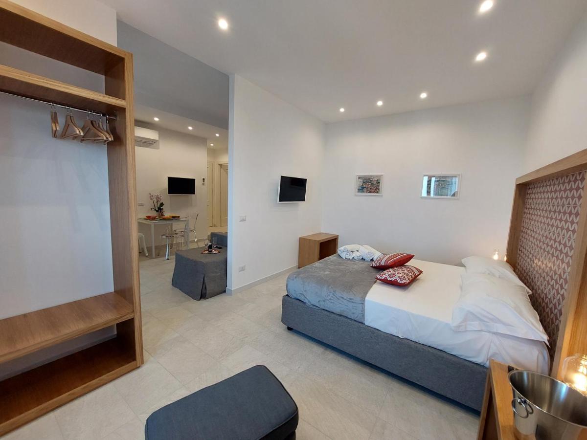 Mistral Luxury Suites Соренто Екстериор снимка