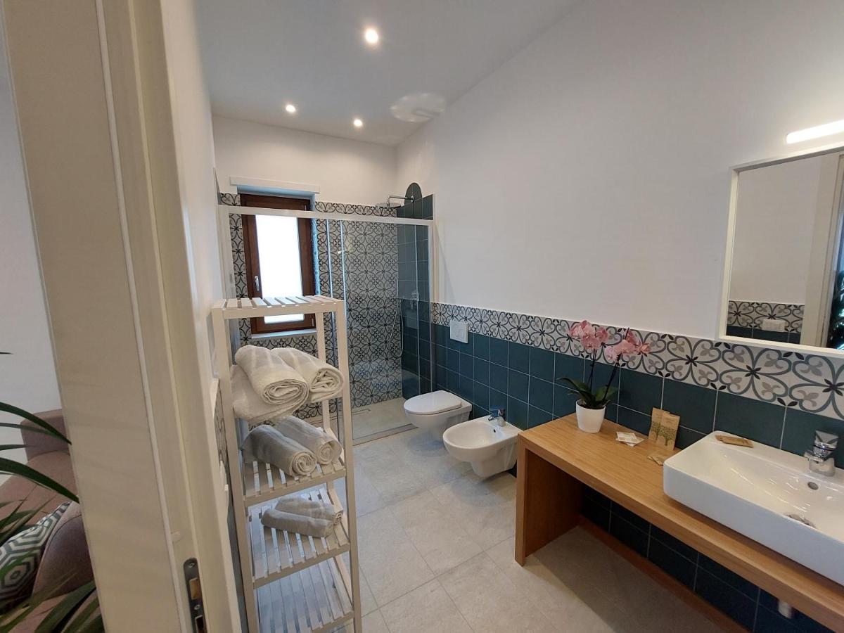 Mistral Luxury Suites Соренто Екстериор снимка
